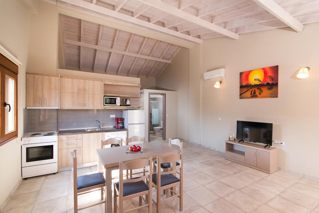 Olive Land Villas Limenaria  Phòng bức ảnh